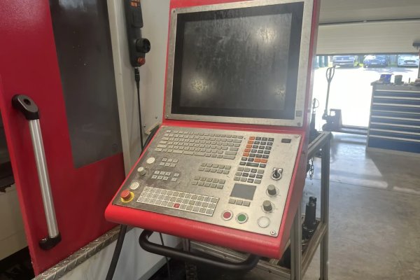 Високоточний 3-осьовий обробний центр з ЧПУ KUNZMANN BA 1500 H