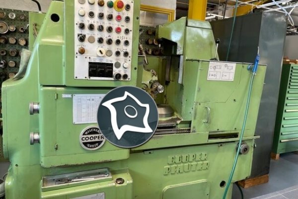 Зубофрезерный станок обкатного типа PFAUTER P 251