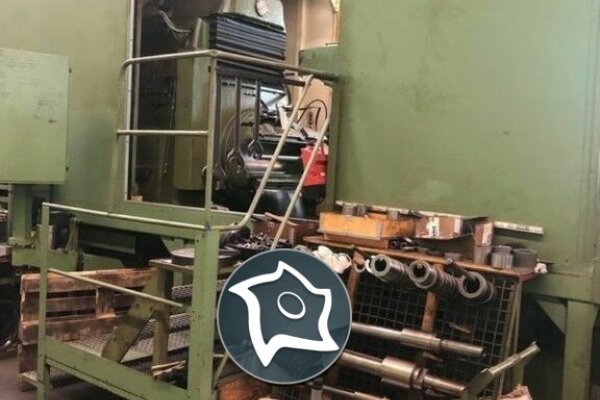 Зубофрезерний верстат вертикальний PFAUTER P 1800