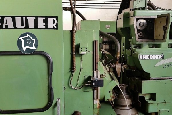 Зубофрезерный вертикальный станок Pfauter SHOBBER PA 210