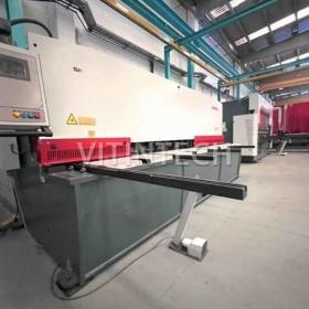 Листозгинальний прес з ЧПУ DURMA AD-R 40175