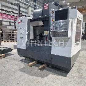 Вертикальний фрезерний обробний центр з ЧПУ HAAS VF-2